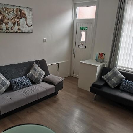 Welcome Home - Close To Town Centre - Full Holiday Home Blackpool Eksteriør billede
